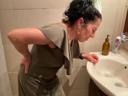 32 δευτερόλεπτα Stretch Ends Back Pain & Sciatica (Watch)