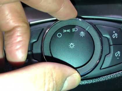 Unique Tip If Your Car Has Automatic Headlights